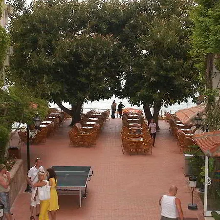 Floria Отель 4*