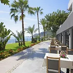 Floria Hotel 4*