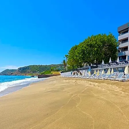 Floria Hotel 4*