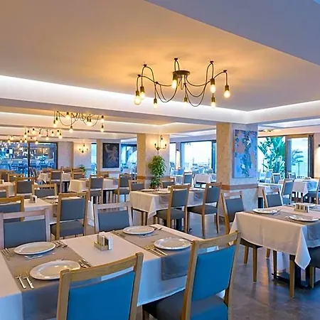 Floria Hotel 4*